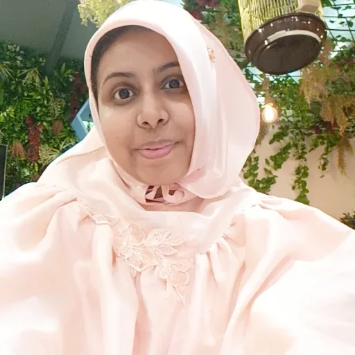 Ummehani Gom